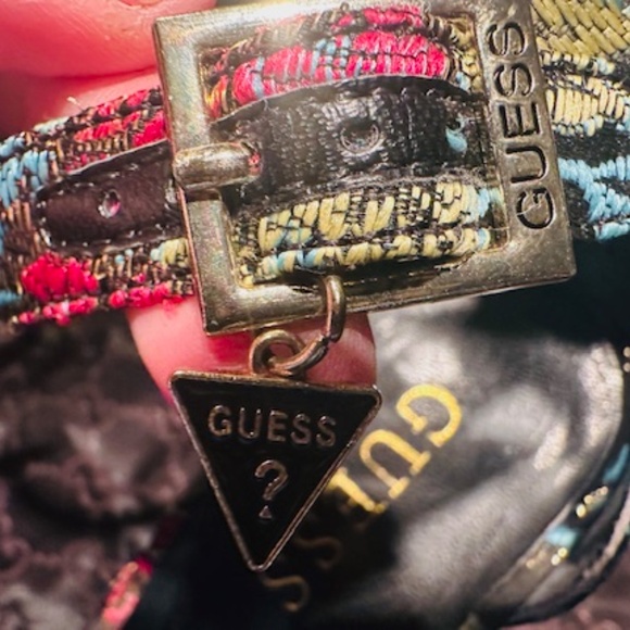 Flower Guess Block Pump Heel Shoes - Size 8.5 - Picture 2 of 15